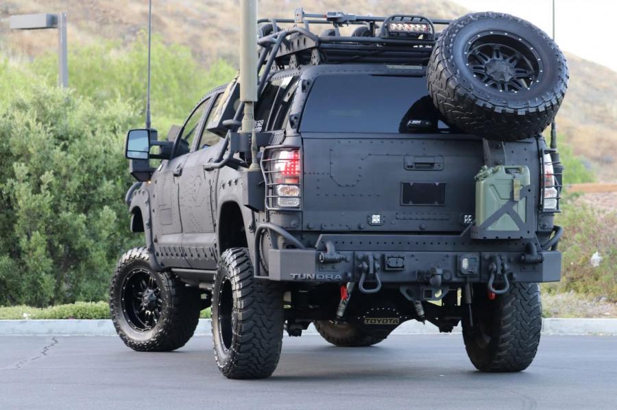  Toyota Tundra CrewMax 4x4 Zombie Apocalypse 2013 года  (фото 69 из 461)